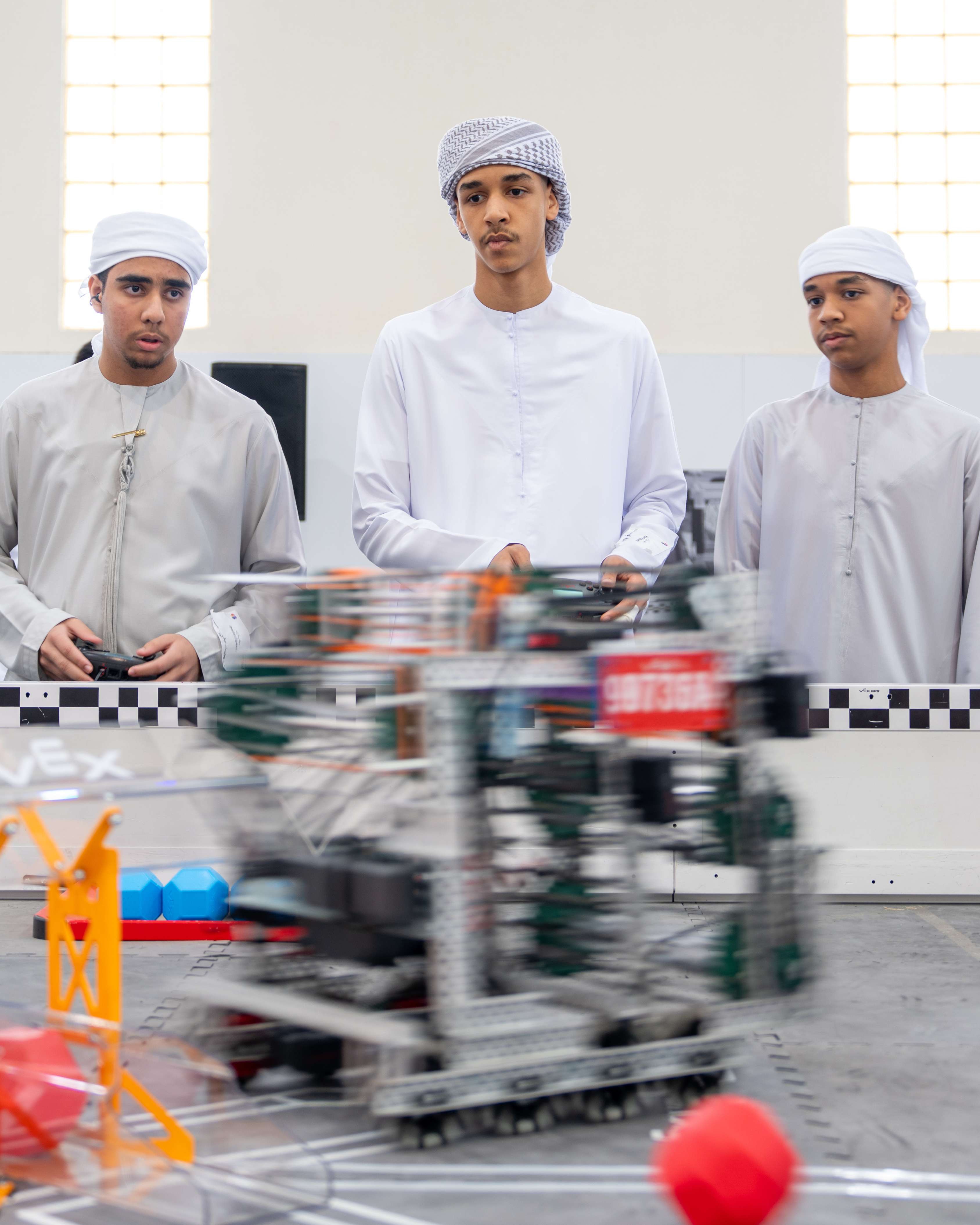 ضمن المحطة التقنية بموسم الابتكار 2026 156 مشاركاً يشعلون منافسات بطولة ربع قرن المحلية للروبوتات   