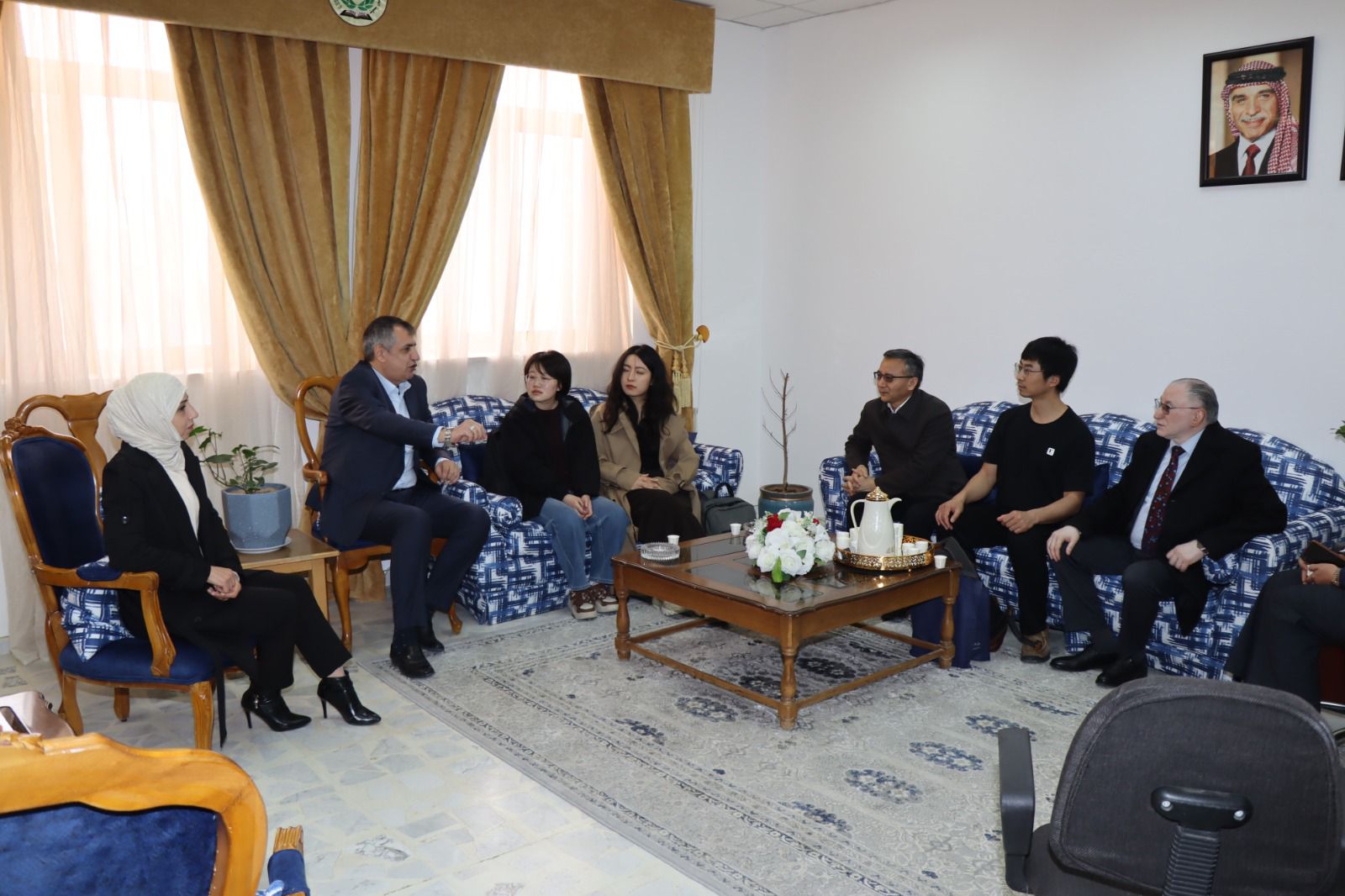 جامعة الحسين بن طلال تبحث آفاق التعاون الأكاديمي مع وفد صيني رفيع المستوى