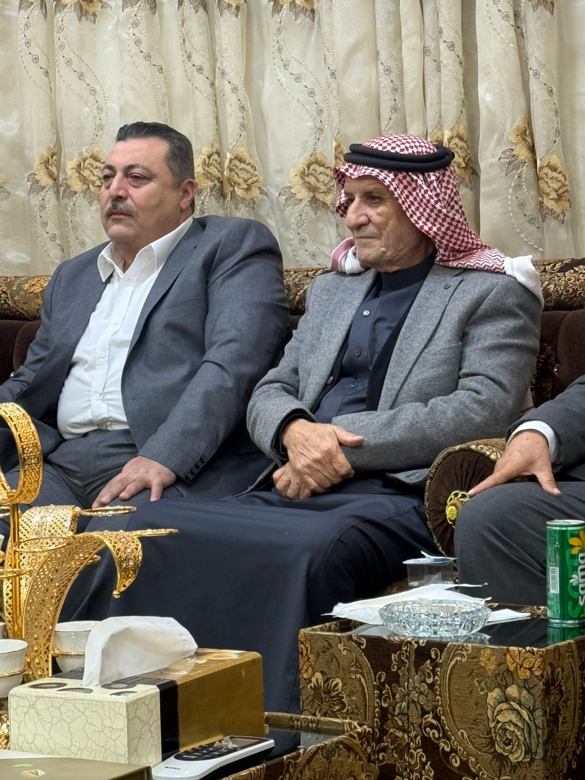 آل كريشان وآل الطورة نسايب.