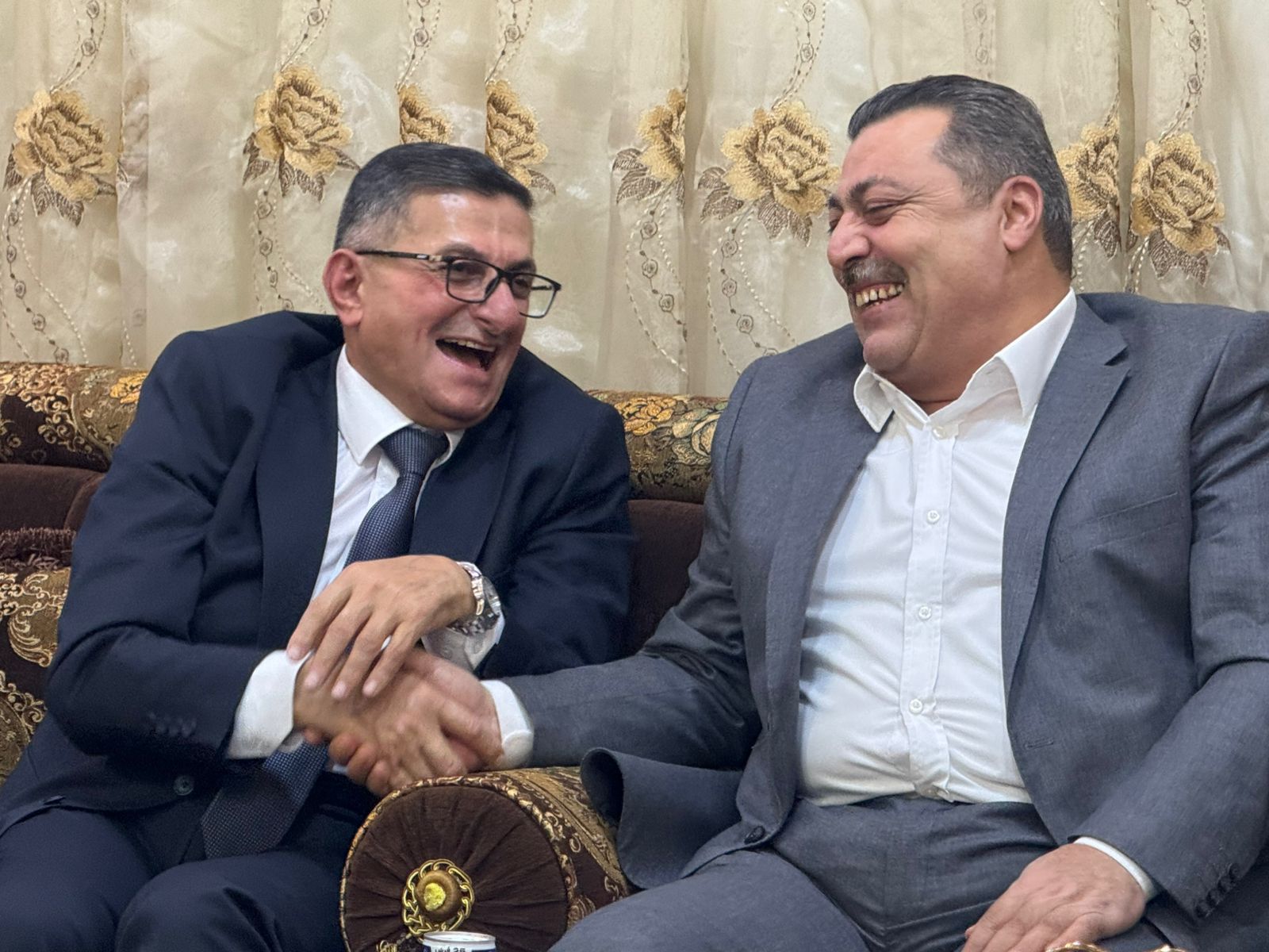 آل كريشان وآل الطورة نسايب.