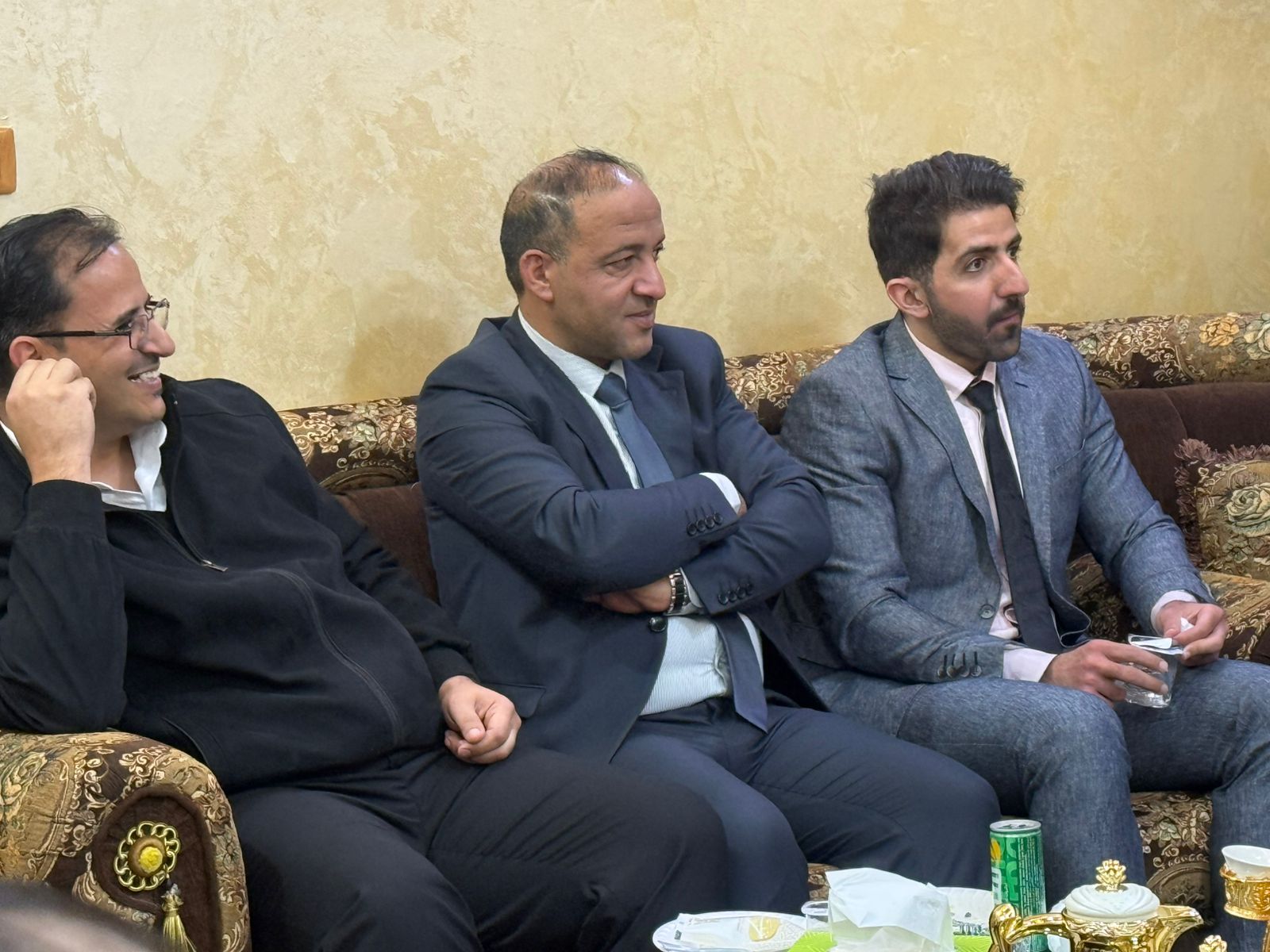 آل كريشان وآل الطورة نسايب.