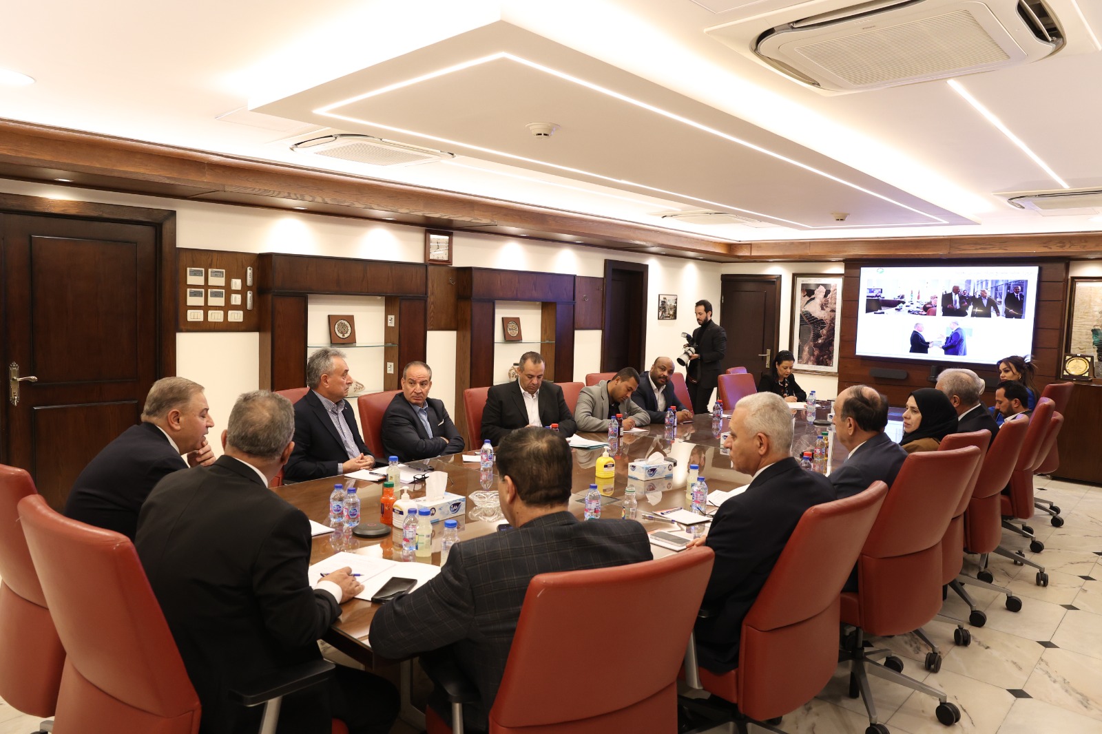 كتلة حزب مبادرة النيابية تزور البوتاس العربية وتشيد بأداء الشركة