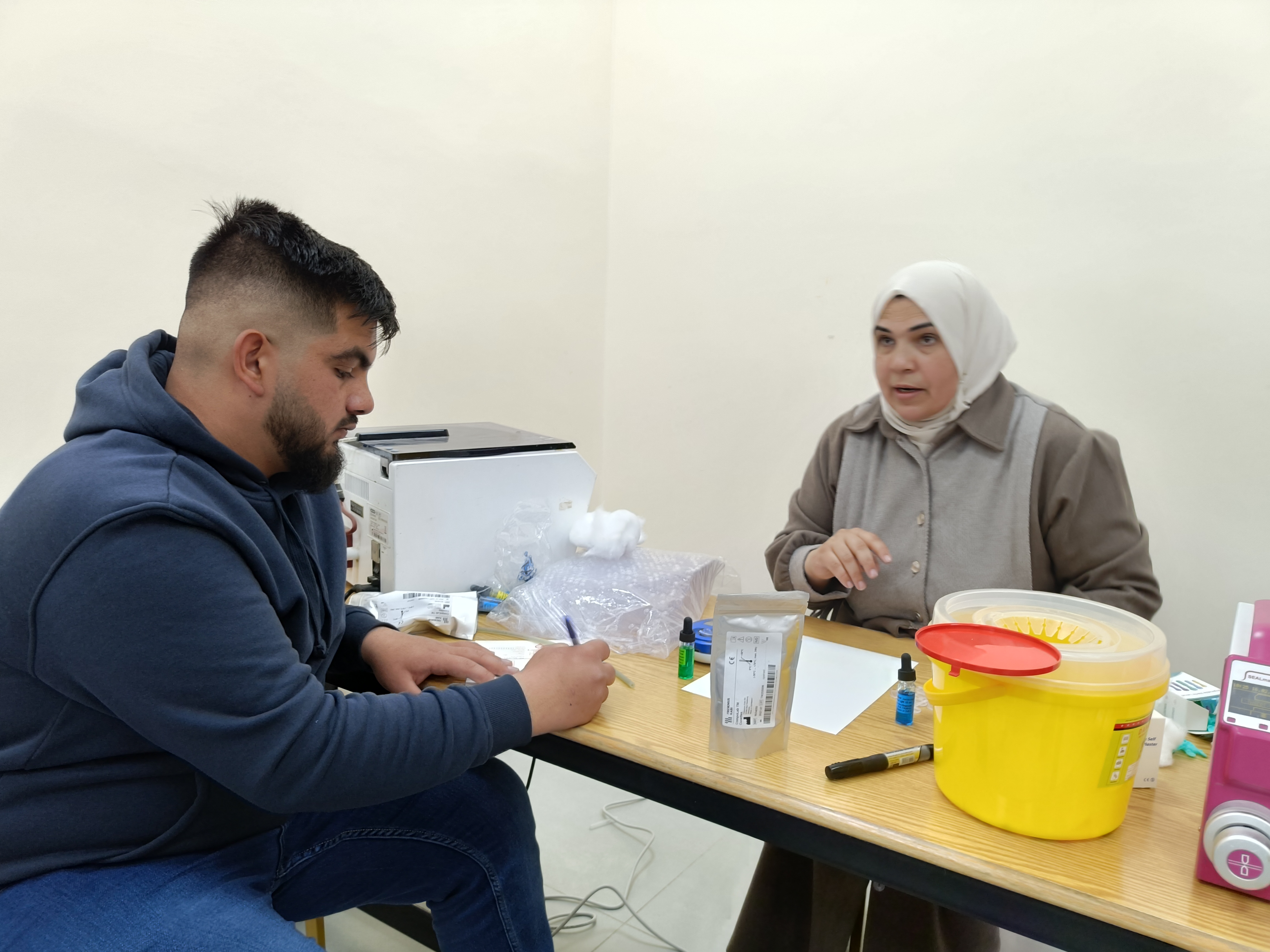 فعالية وطنية في مركز صحي البترا الشامل للتبرع بالدم بمناسبة عيد جلالة الملك عبدالله الثاني بن الحسين