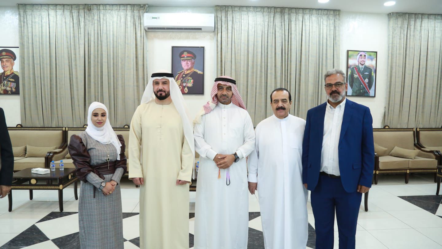 النادي الاجتماعي الأردني في دبي يحتفي بوفد الأردن المشارك في مهرجان الشارقة للشعر النبطي ويكرّمهم