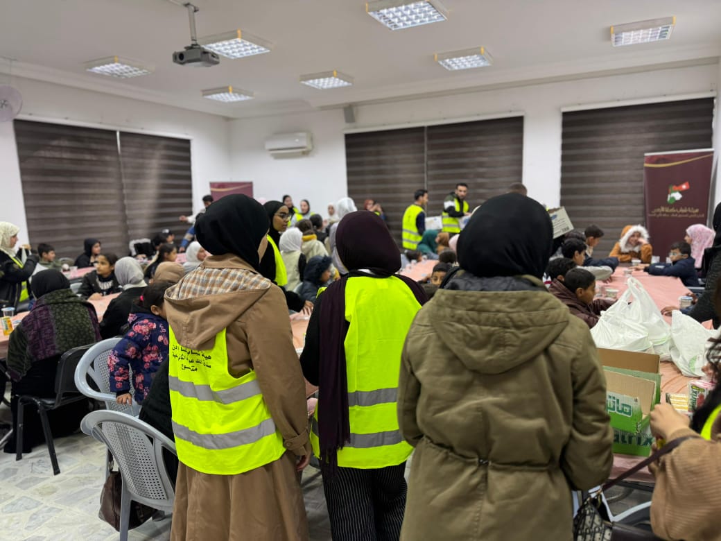 كلنا الاردن تقيم افطارا للأيتام في مادبا