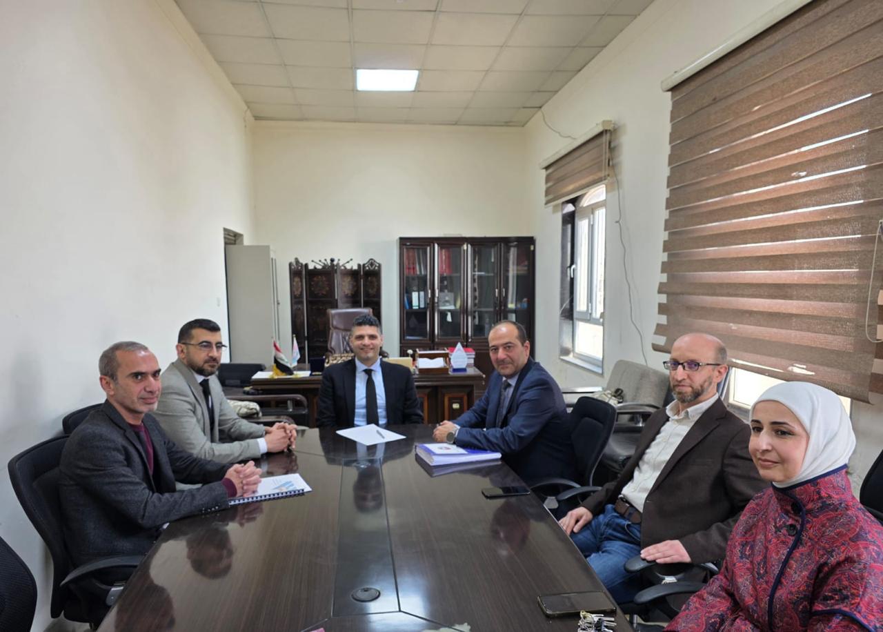 صيدلة جامعة الموصل تُعزز جودتها الأكاديمية باستضافة ممتحن خارجي من جامعة فيلادلفيا الأردنية