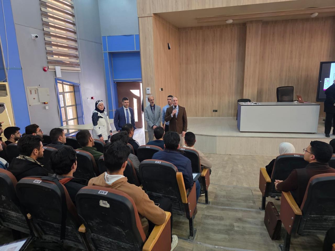 صيدلة جامعة الموصل تُعزز جودتها الأكاديمية باستضافة ممتحن خارجي من جامعة فيلادلفيا الأردنية