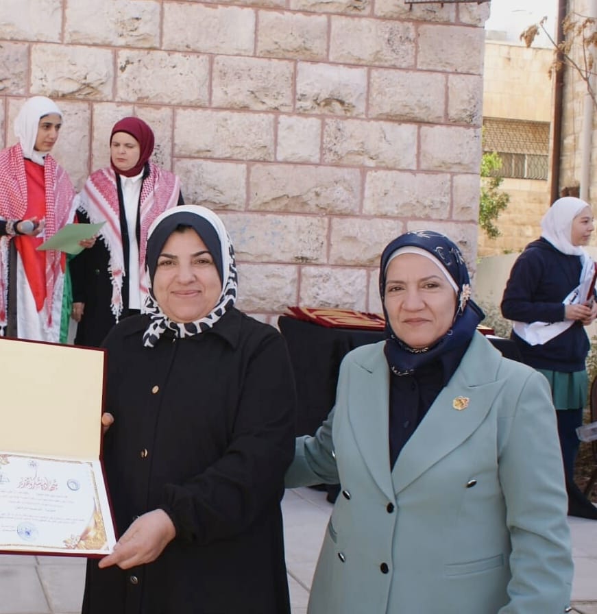 مؤسسة ادامه تطلق ملتقى فارسات الريادة والإبداع من مدرسة الجزائر 