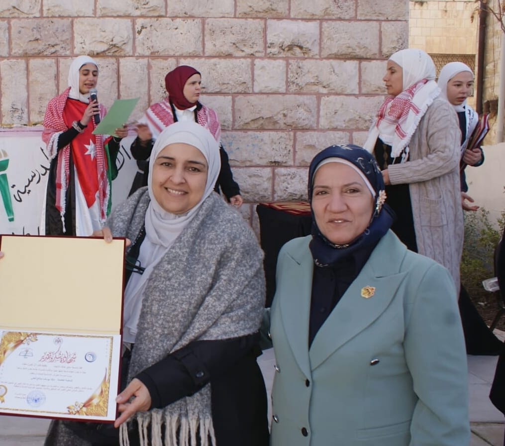 مؤسسة ادامه تطلق ملتقى فارسات الريادة والإبداع من مدرسة الجزائر 