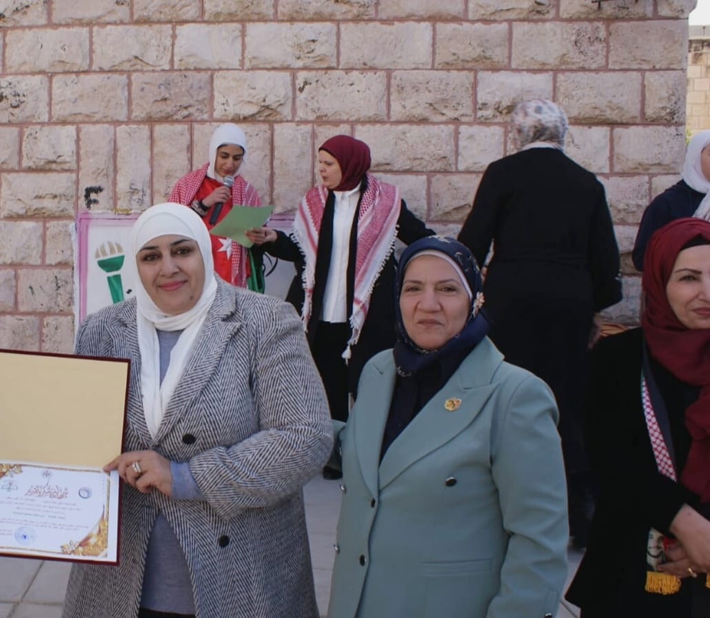 مؤسسة ادامه تطلق ملتقى فارسات الريادة والإبداع من مدرسة الجزائر 