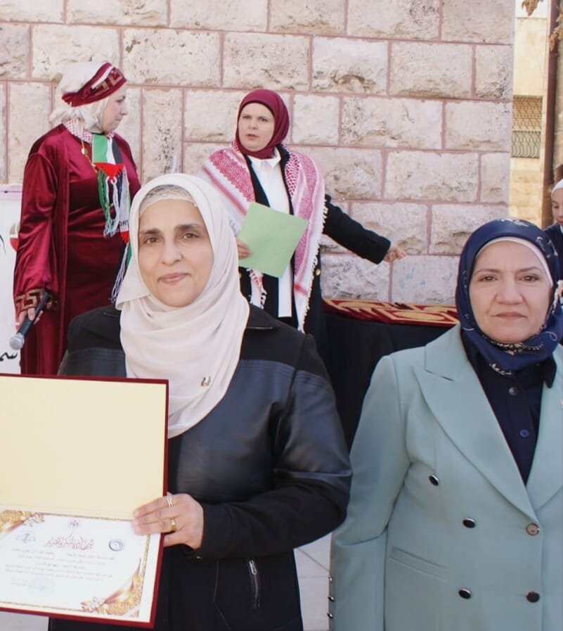 مؤسسة ادامه تطلق ملتقى فارسات الريادة والإبداع من مدرسة الجزائر 