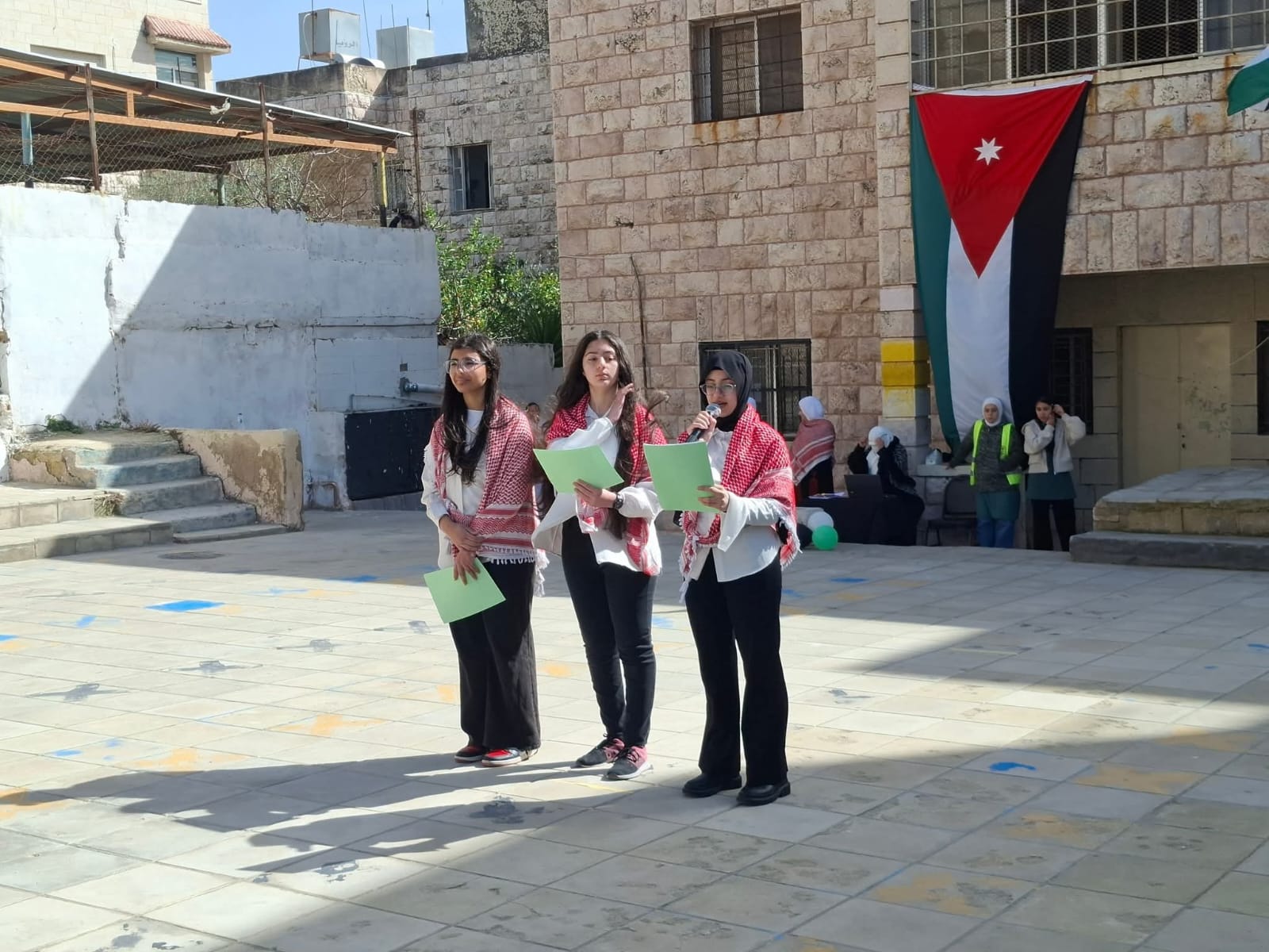 مؤسسة ادامه تطلق ملتقى فارسات الريادة والإبداع من مدرسة الجزائر 