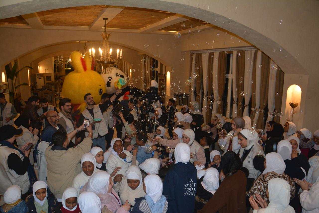 جمعية الفيصل والفارس الخيرية تدشّن أولى مبادراتها الإنسانية في الأردن بإفطار للأيتام وكسوة للعيد