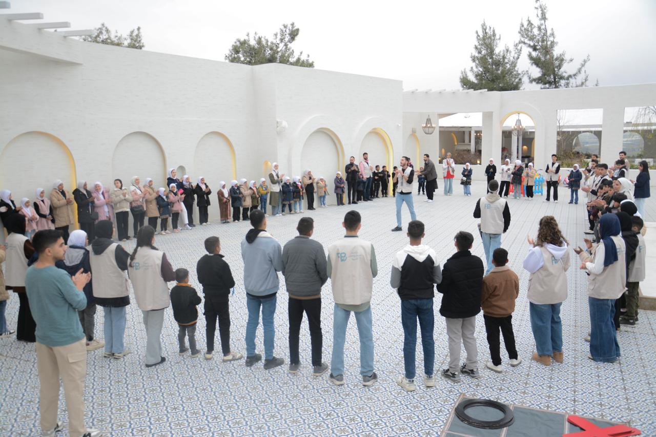 جمعية الفيصل والفارس الخيرية تدشّن أولى مبادراتها الإنسانية في الأردن بإفطار للأيتام وكسوة للعيد