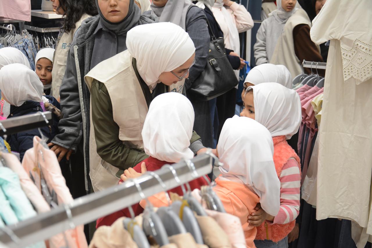 جمعية الفيصل والفارس الخيرية تدشّن أولى مبادراتها الإنسانية في الأردن بإفطار للأيتام وكسوة للعيد