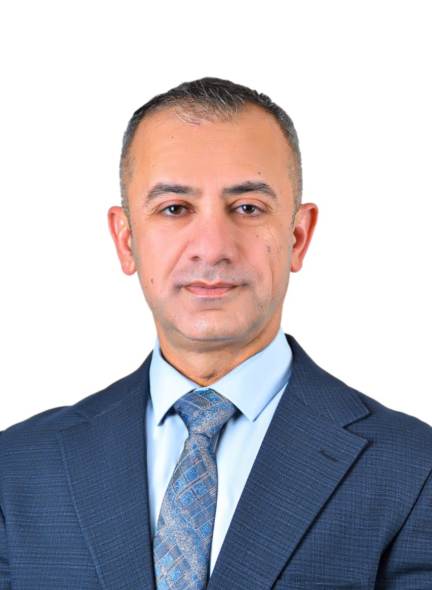 الحرب الدائرة… مع من نقف؟  كتب: محمود صالح الشياب