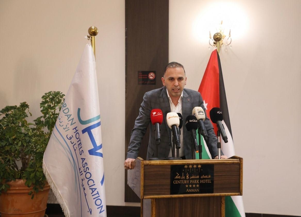 الإشاعة تبيع .. والمواطن يدفع !  بقلم: هاني الدباس 