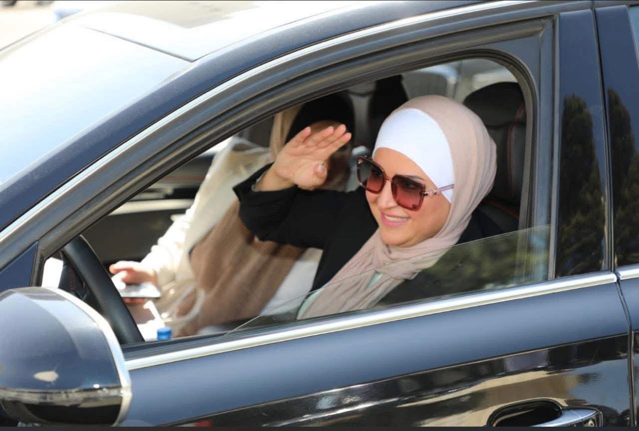 اسرة جوهرة العرب الاخباري تهنئ النائب السابق ميادة شريم بعيد ميلادها الميمون 