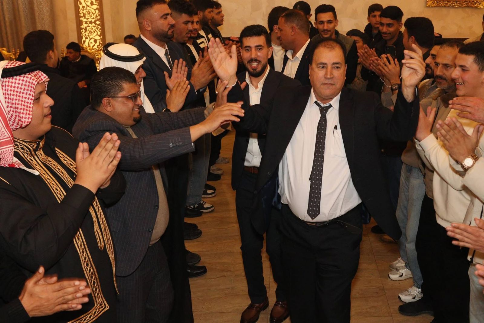 مادبا تحتفي بزفاف رعد أبو اصليح بحضور جماهيري كبير في قصر السليمان