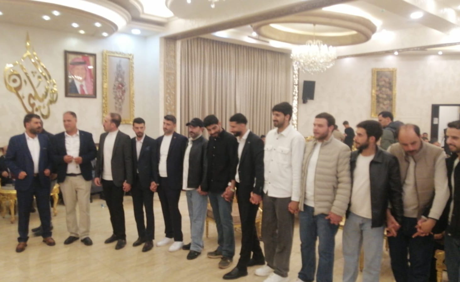 مادبا تحتفي بزفاف رعد أبو اصليح بحضور جماهيري كبير في قصر السليمان