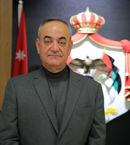 العين السابق عبدالحكيم محمود الهندي يكتب -  حين يقرأ الأردنيين سيرة وطنهم في خيوط العلم