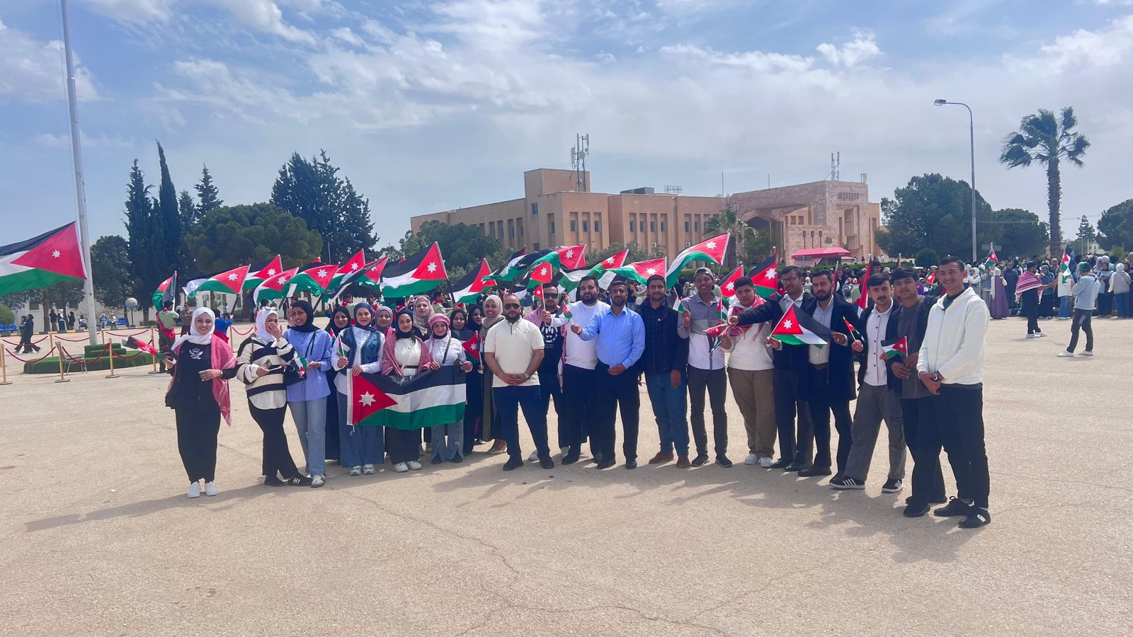 هيئة شباب كلنا الأردن / المفرق تنفذ سلسلة من الأنشطة الوطنية احتفاءً بيوم العلم 