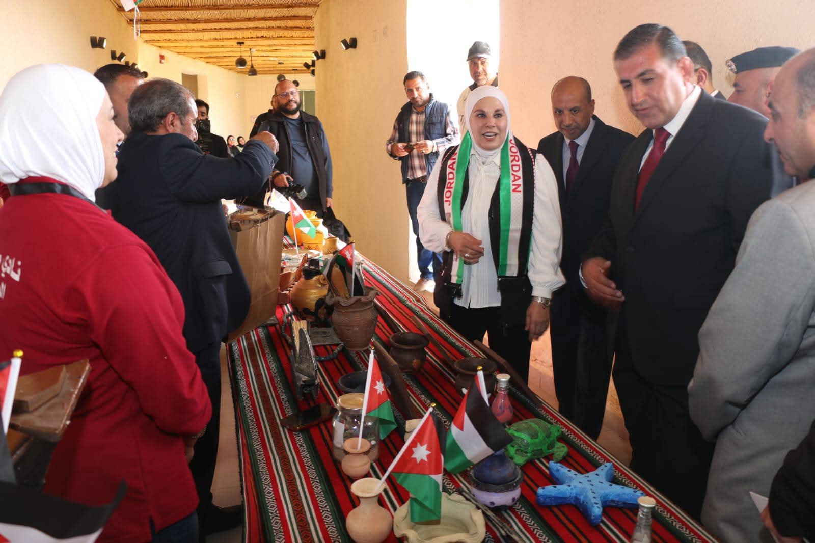 نادي معلمي البترا يطلق فعاليات الملتقى الثقافي الهوية والذاكرة بمشاركة وطنية واسعه 