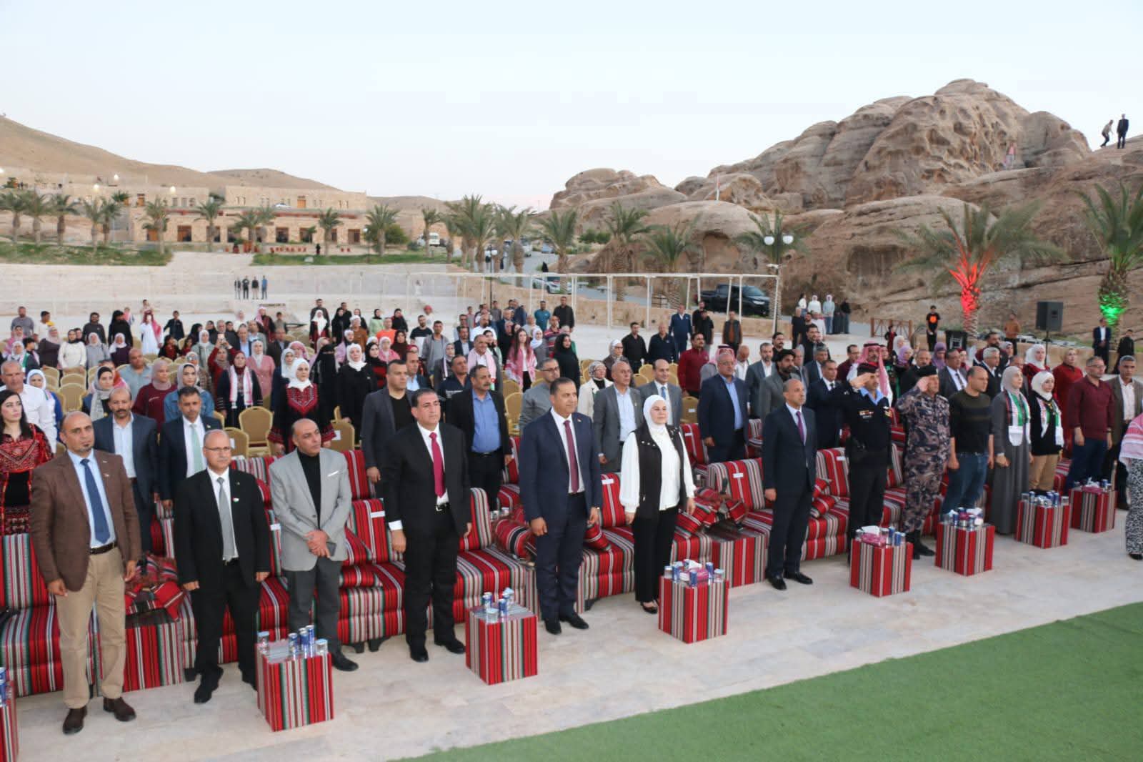 نادي معلمي البترا يطلق فعاليات الملتقى الثقافي الهوية والذاكرة بمشاركة وطنية واسعه 