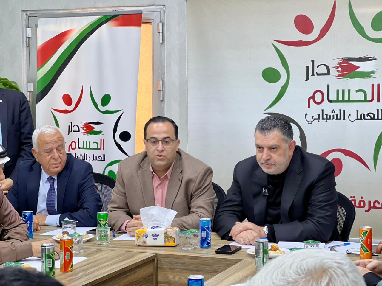 دار الحسام تستضيف الوزير الأسبق البطاينة في جلسة حوارية (صور)