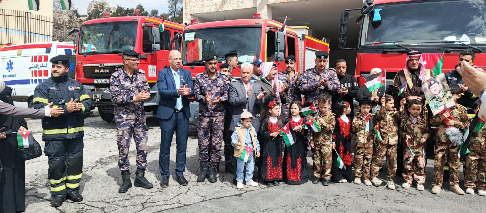 لجنة صحة مجتمع الأميرة بسمة الشامل ومركز صحي الأميرة بسمة الشامل يحتفلون بيوم العلم الأردني بشراكة مجتمعية فاعلة