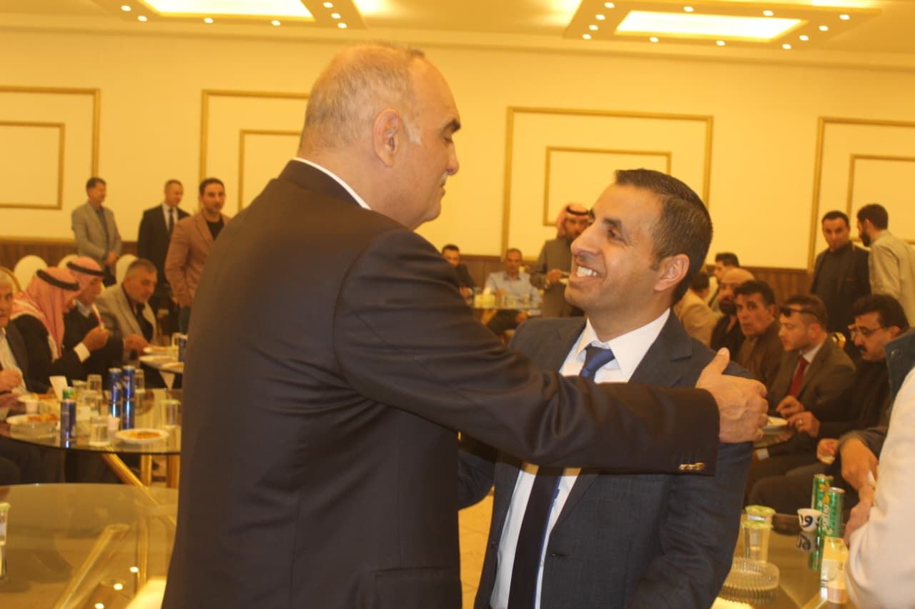 البدارين وحداد.. الفريق المتقاعد عيد الروضان البدارين يطلب.. ورئيس الوزراء السابق بشر الخصاونة يعطي