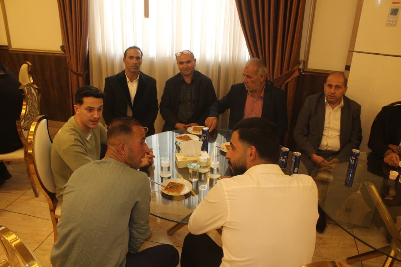 البدارين وحداد.. الفريق المتقاعد عيد الروضان البدارين يطلب.. ورئيس الوزراء السابق بشر الخصاونة يعطي