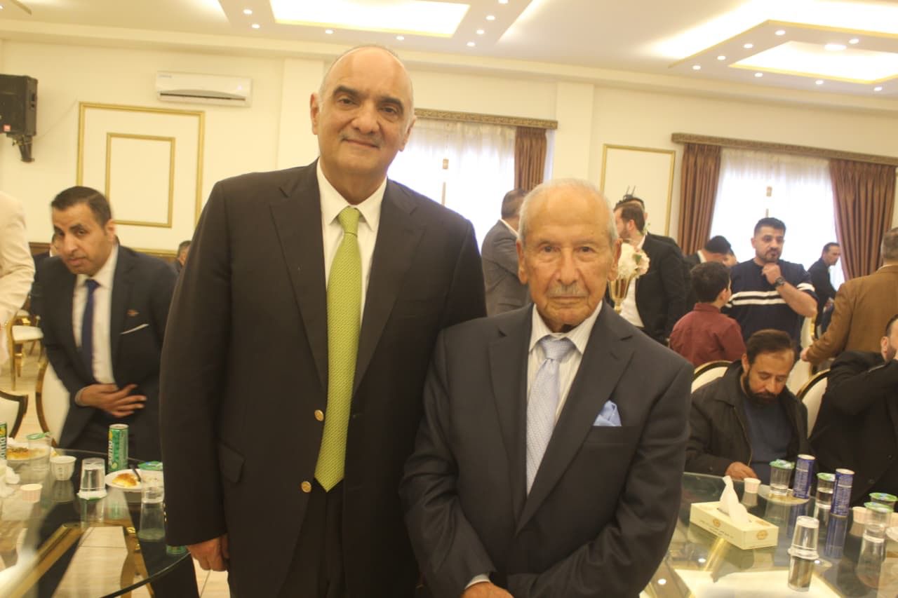 البدارين وحداد.. الفريق المتقاعد عيد الروضان البدارين يطلب.. ورئيس الوزراء السابق بشر الخصاونة يعطي