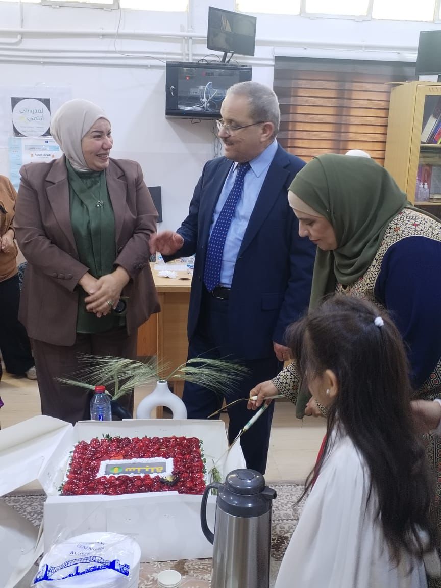 عبيدات يرعى افتتاح مشروع مبادرة سنبلة في مدرسة إبن سينا الأساسية- كفرسوم في بني كنانة
