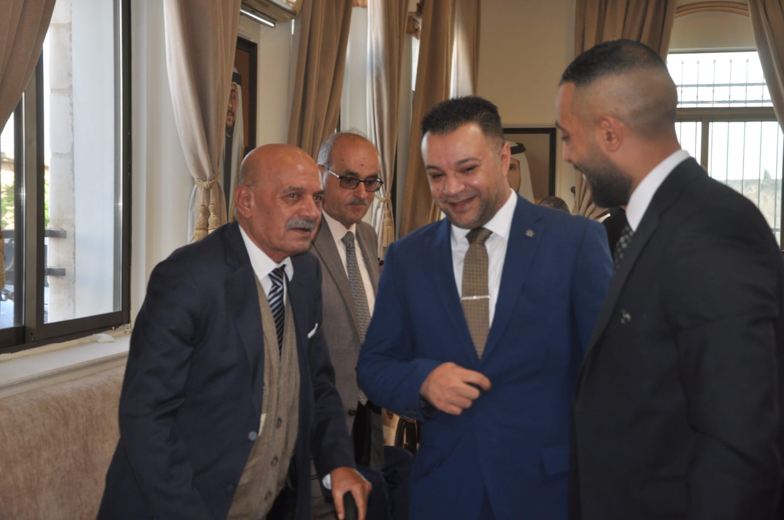 الفراهيد والفايز نسايب الوزير الدكتور إبراهيم البدور يطلب، وجدّ العروس يُجيب بالقبول