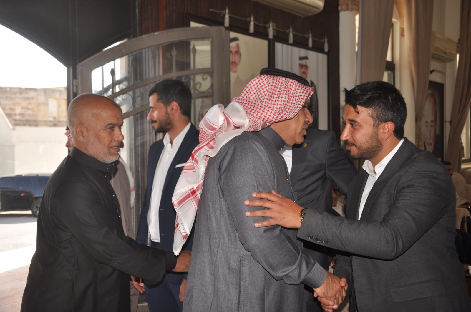 الفراهيد والفايز نسايب الوزير الدكتور إبراهيم البدور يطلب، وجدّ العروس يُجيب بالقبول