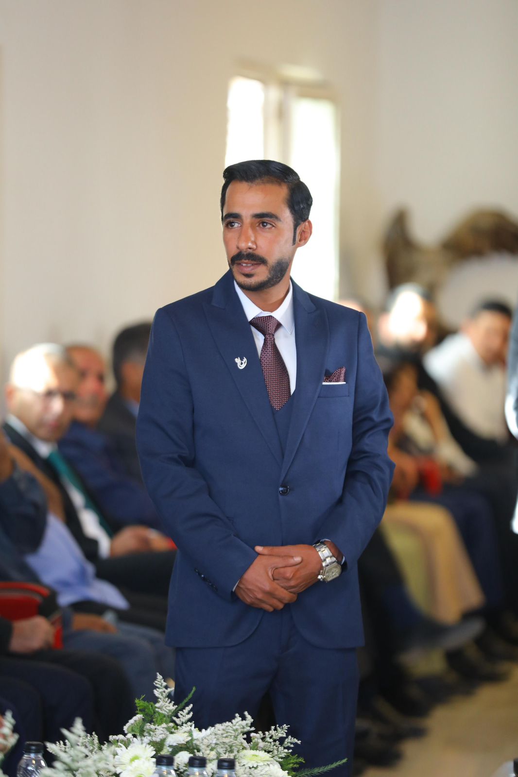 النجادا والحنيطي نسايب.. الوزير الأسبق محمود الخرابشة  طلب والشيخ محمد عبدالوهاب الحنيطي قام بالترحيب بالجاهه والعميد الطيار منير الحنيطي أعطى