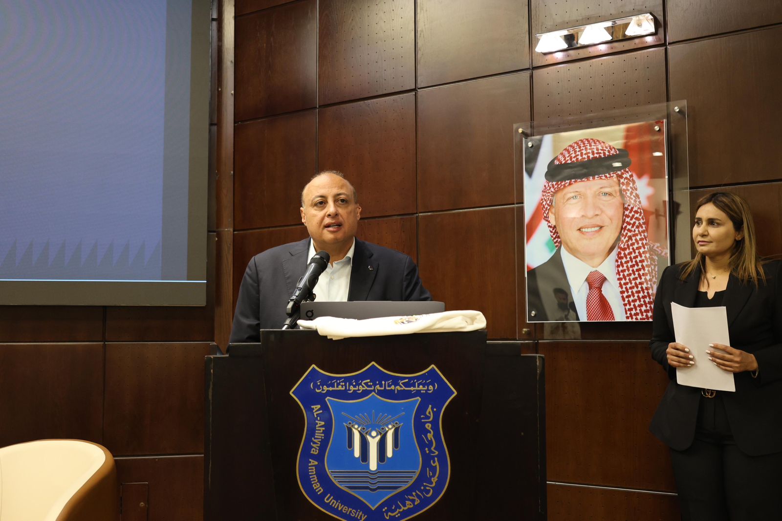 بالصور ... د. الحوراني يرعى يوم الابتكار في جامعة عمّان الأهلية بمشاركة شركات ريادية وتقنية
