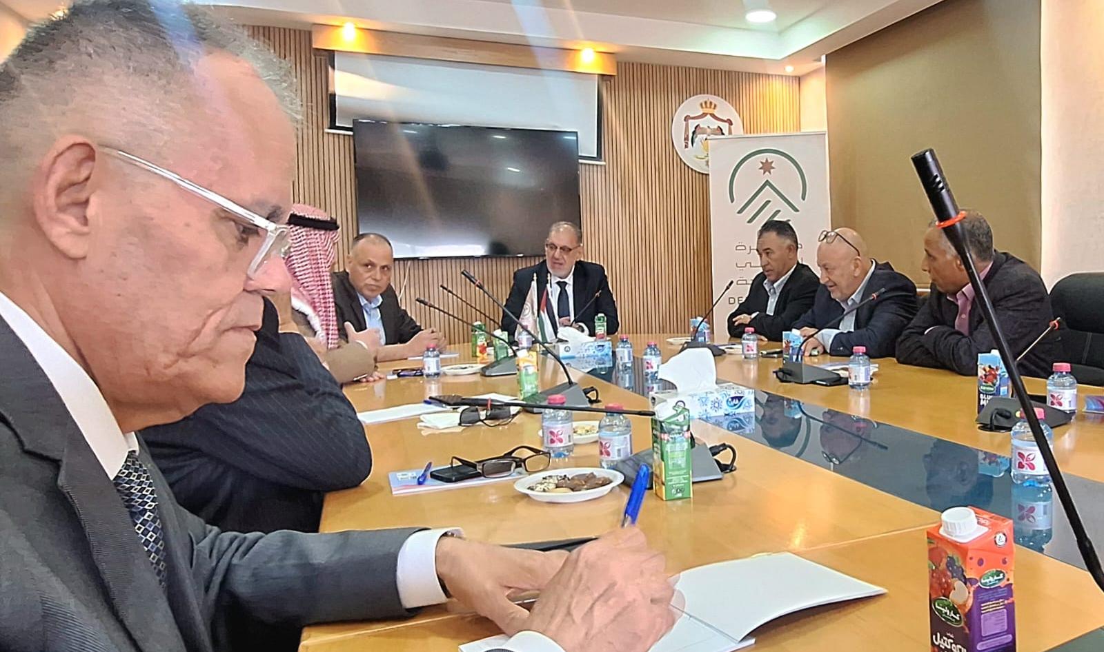 إضاءات على الزيارة الثانية لدائرة الأراضي والمساحة