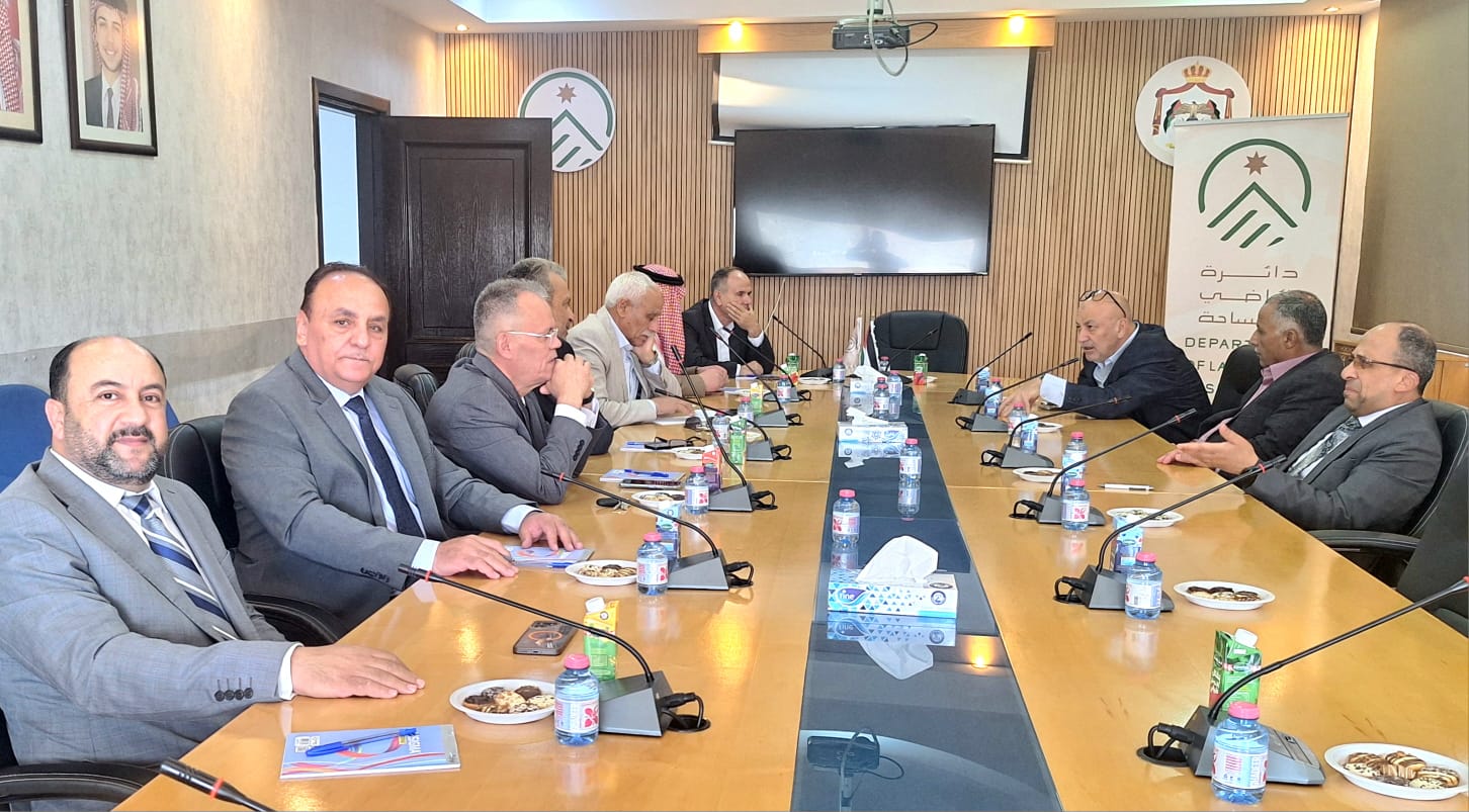 إضاءات على الزيارة الثانية لدائرة الأراضي والمساحة