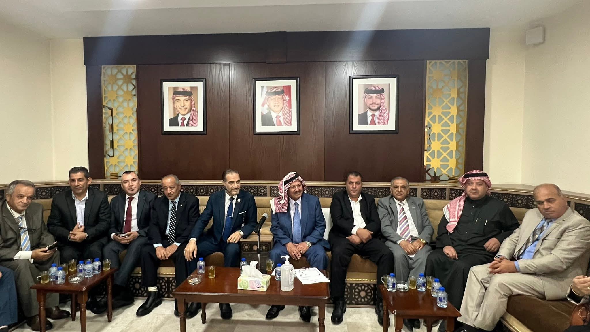 مستشار جلالة الملك لشؤون العشائر يلتقي فريق كلنا خلف القائد