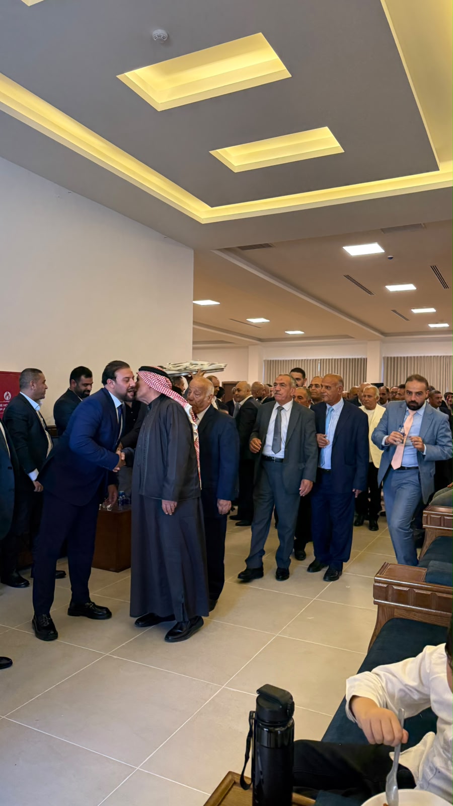 الحياري والسعودي نسايب 