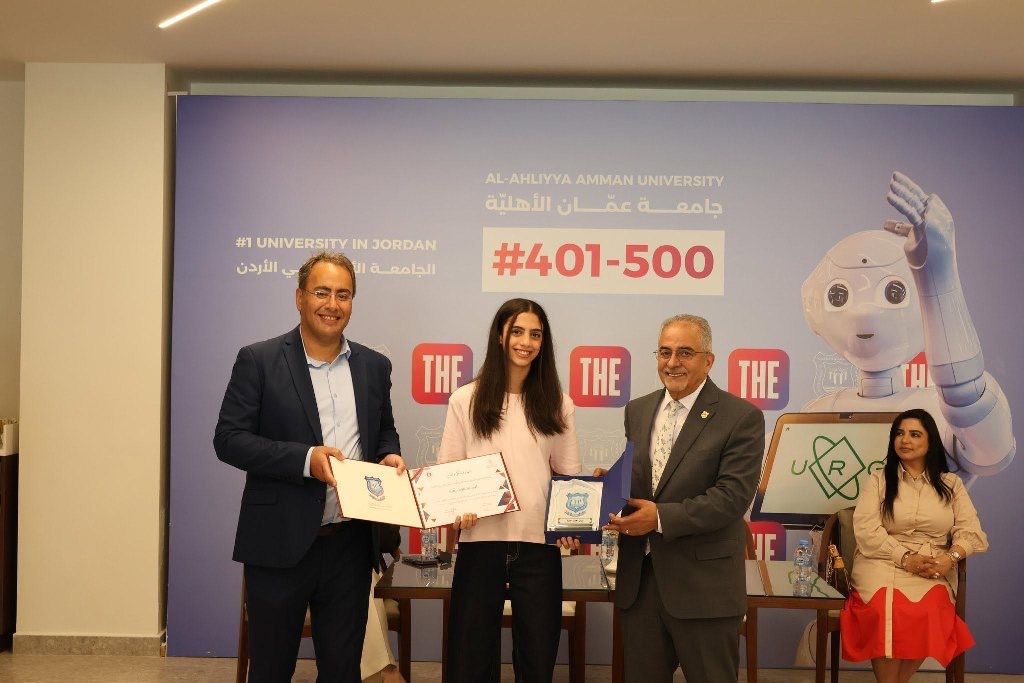 بالصور ... عمان الأهلية تحتفي بطلبتها المتميزين في مختلف المجالات وتكرّمهم تقديراً لإنجازاتهم