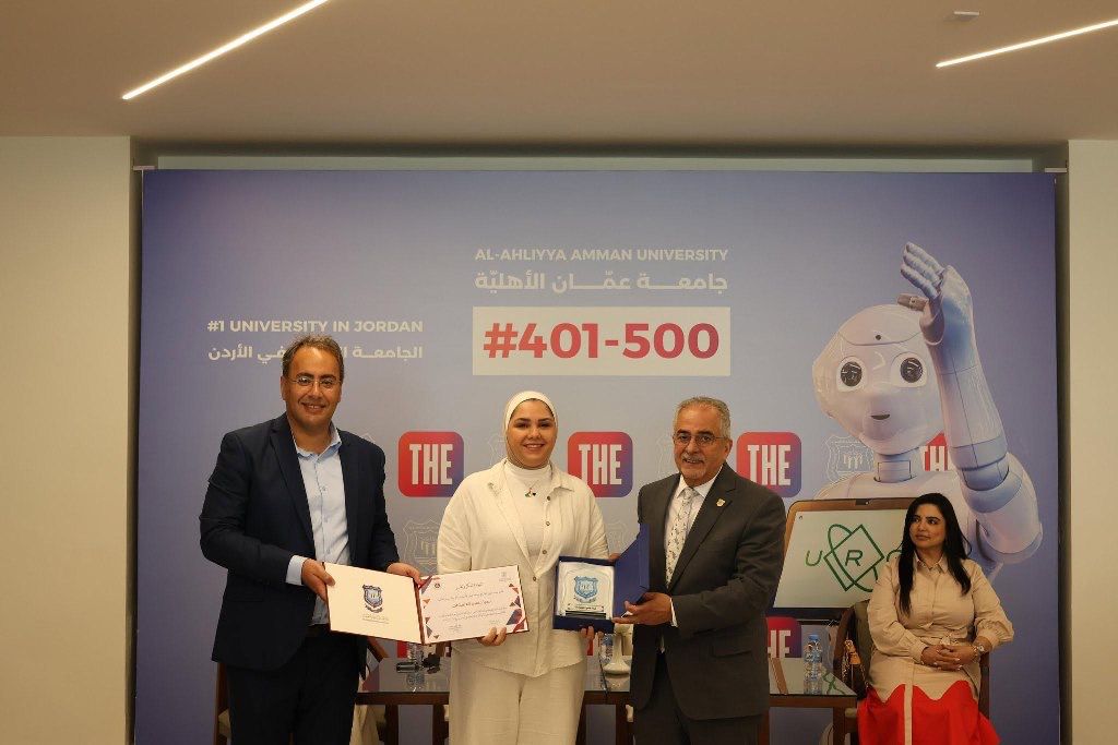 بالصور ... عمان الأهلية تحتفي بطلبتها المتميزين في مختلف المجالات وتكرّمهم تقديراً لإنجازاتهم