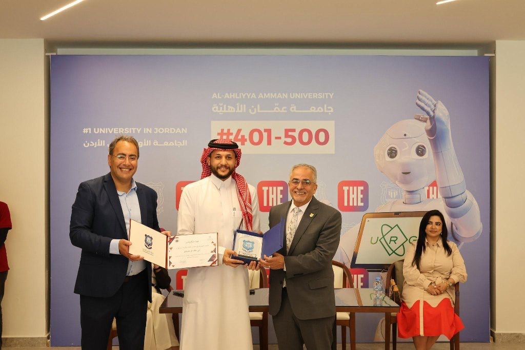 بالصور ... عمان الأهلية تحتفي بطلبتها المتميزين في مختلف المجالات وتكرّمهم تقديراً لإنجازاتهم