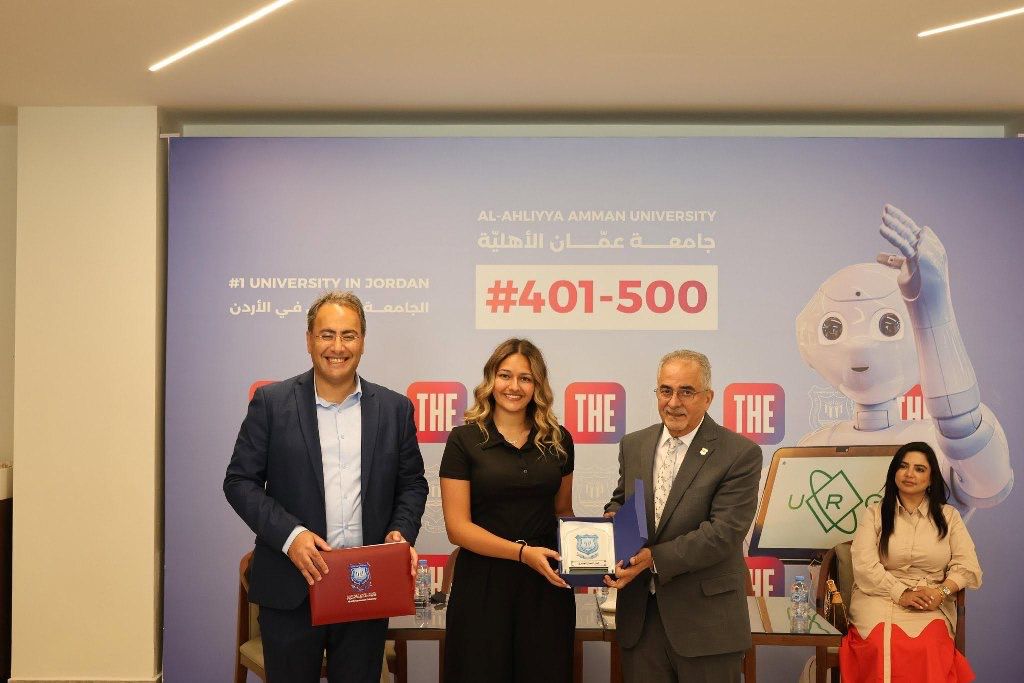 بالصور ... عمان الأهلية تحتفي بطلبتها المتميزين في مختلف المجالات وتكرّمهم تقديراً لإنجازاتهم