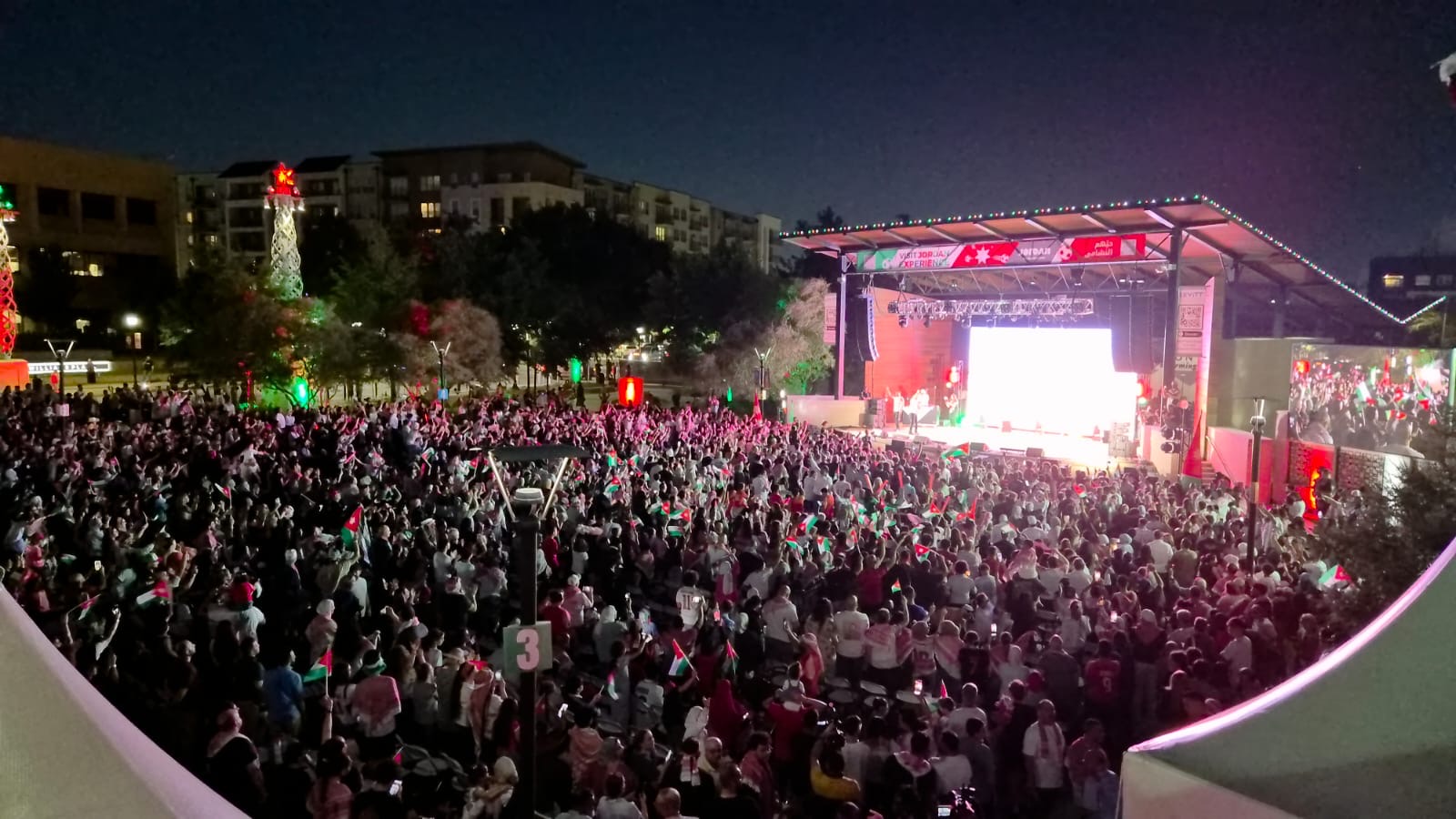 آلاف الجماهير بحفل صوت الأردن عمر العبداللات في مدينة دالاس
