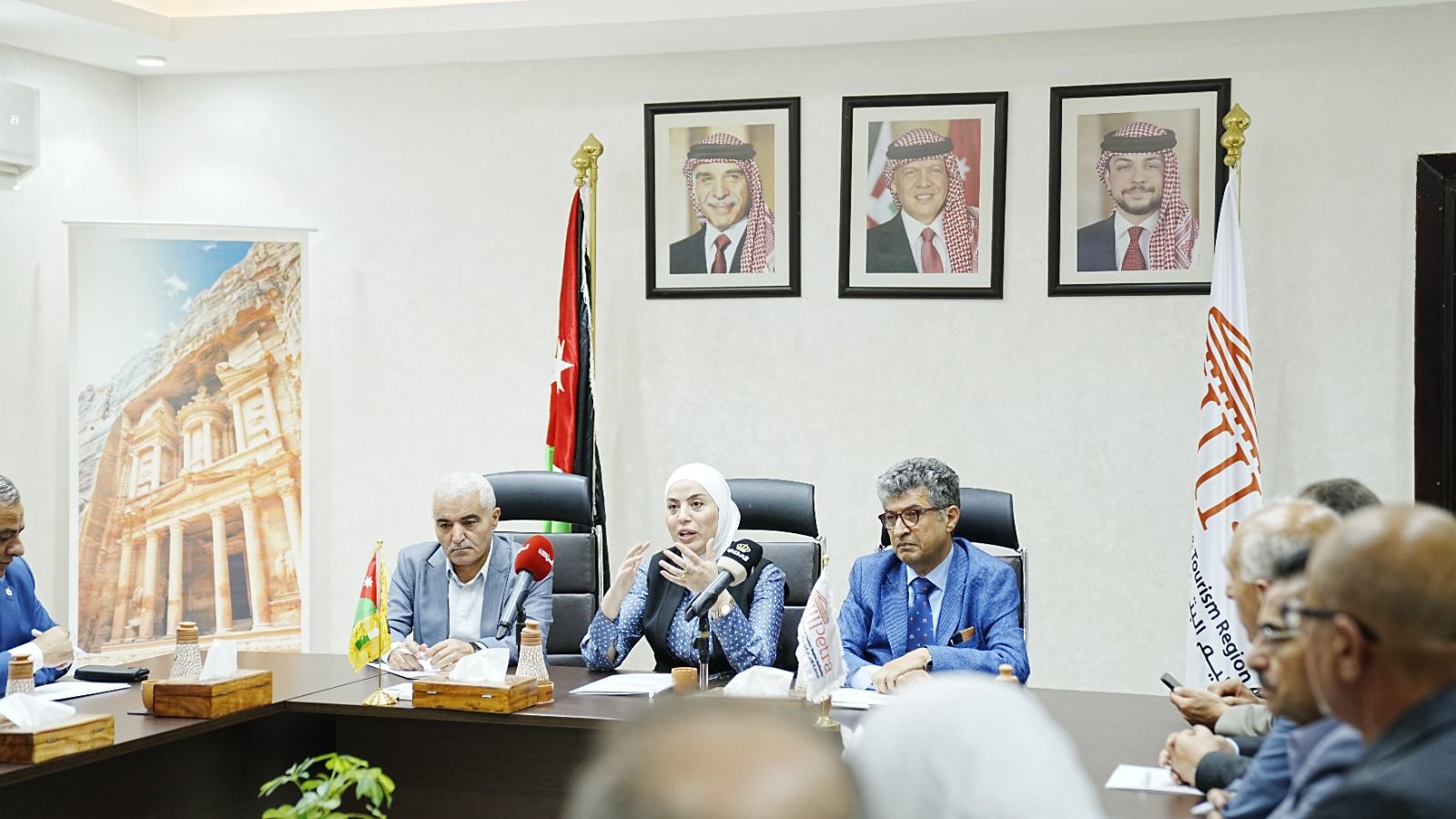 وزيرة التنمية الاجتماعية تؤكد من البترا جاهزية الوزارة لتعزيز التعاون مع السلطة 