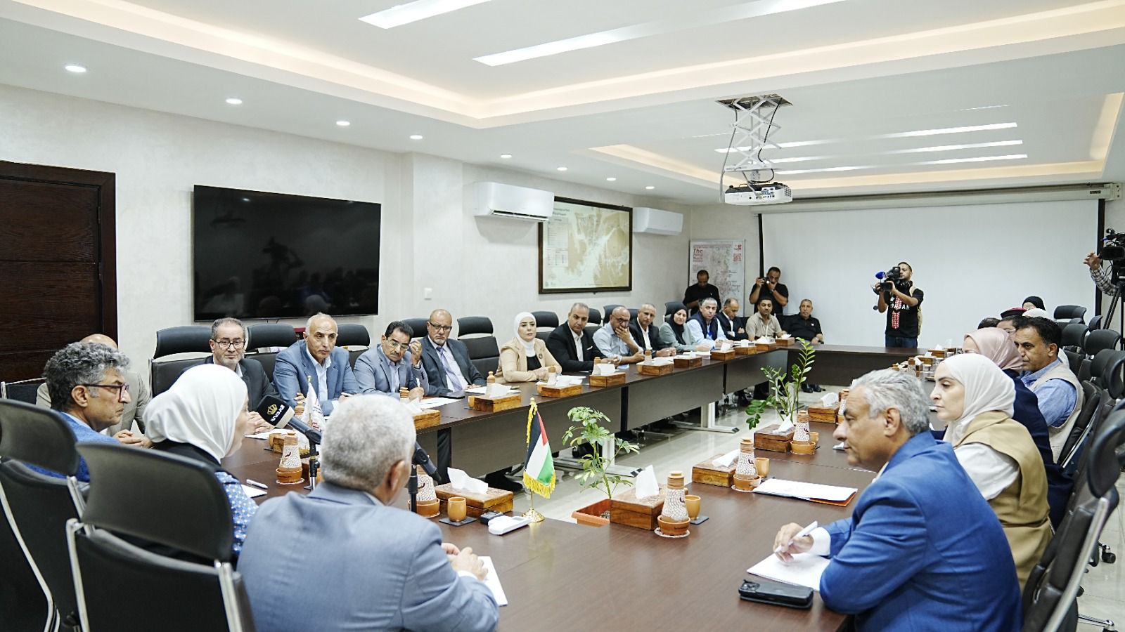 وزيرة التنمية الاجتماعية تؤكد من البترا جاهزية الوزارة لتعزيز التعاون مع السلطة 