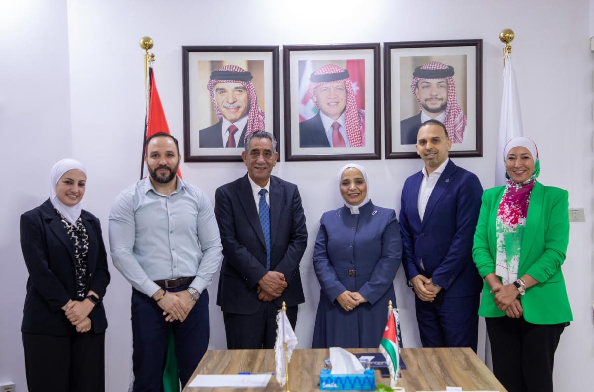 توقيع مذكرة تفاهم بين مركز الملك عبدالله الثاني للتميز وجمعية الفنادق الأردنية